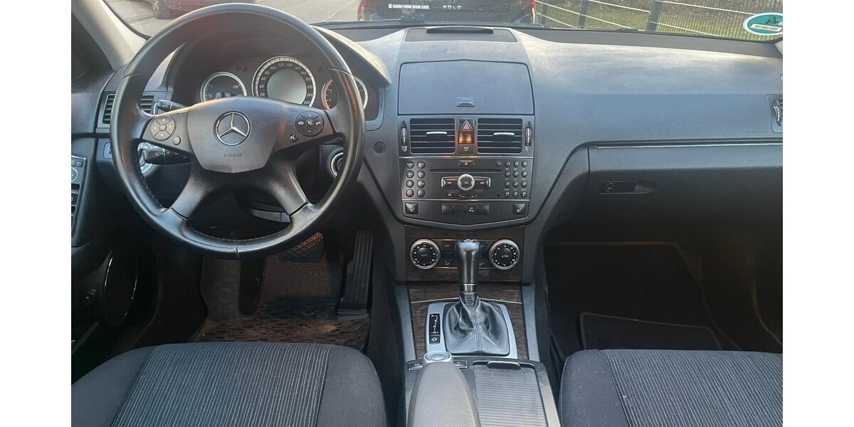 Mercedes-Benz C 230 166.000 km 8.200 &euro; Köln 50667