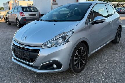Peugeot 208 151.000 km 4.799 &euro; Köln 50767
