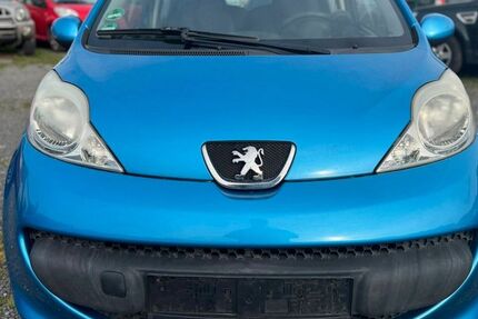 Peugeot 107 144.000 km 3.499 &euro; Mechernich 53894