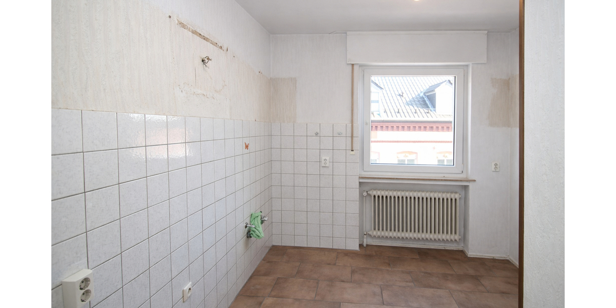 Mit 3D: Mehrfamilienhaus 4 Einheiten (2 Wg. frei) + 4 Garagen – Potenzial bis ca. 40.000 EUR p.a. - Mehrfamilienhaus, Wohnhaus Brühl | Angebot:26001821