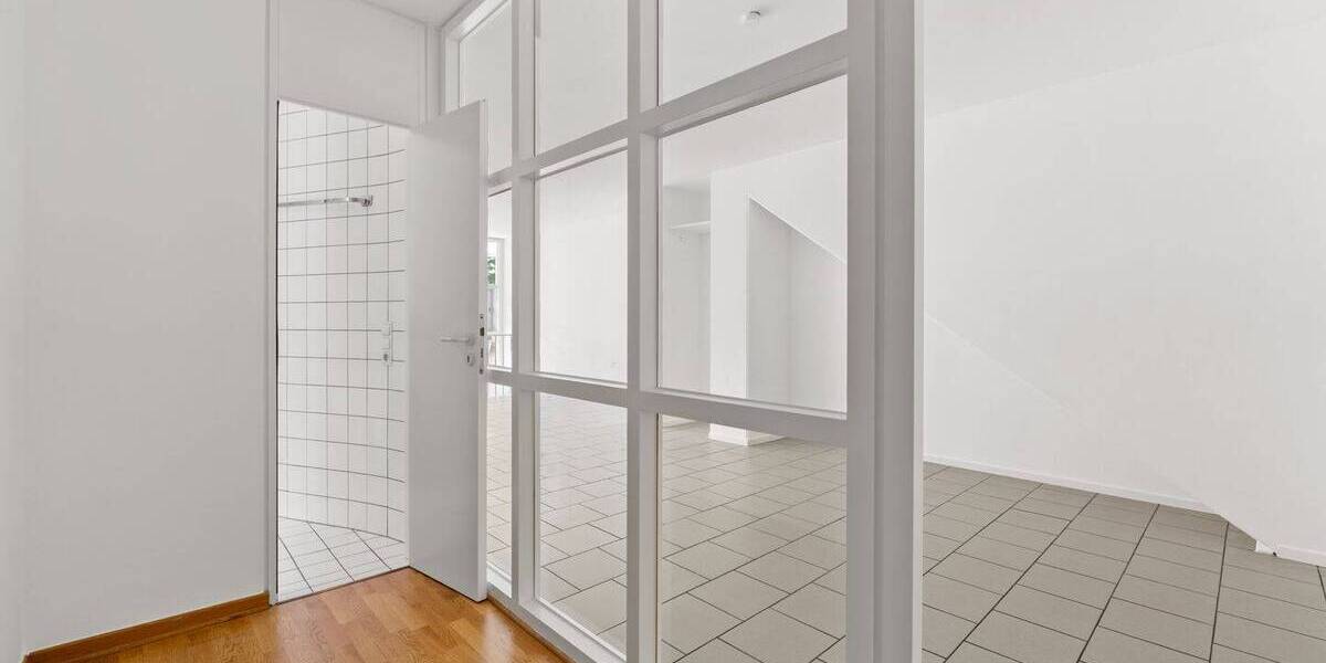 Etagenwohnung Bonn Beuel - 3 Zimmer, 100 m&sup2;, 429.000&euro; | Angebot:26107074