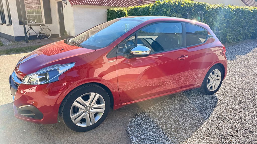 Peugeot 208 113.000 km 4.500 &euro; Bergheim 50127