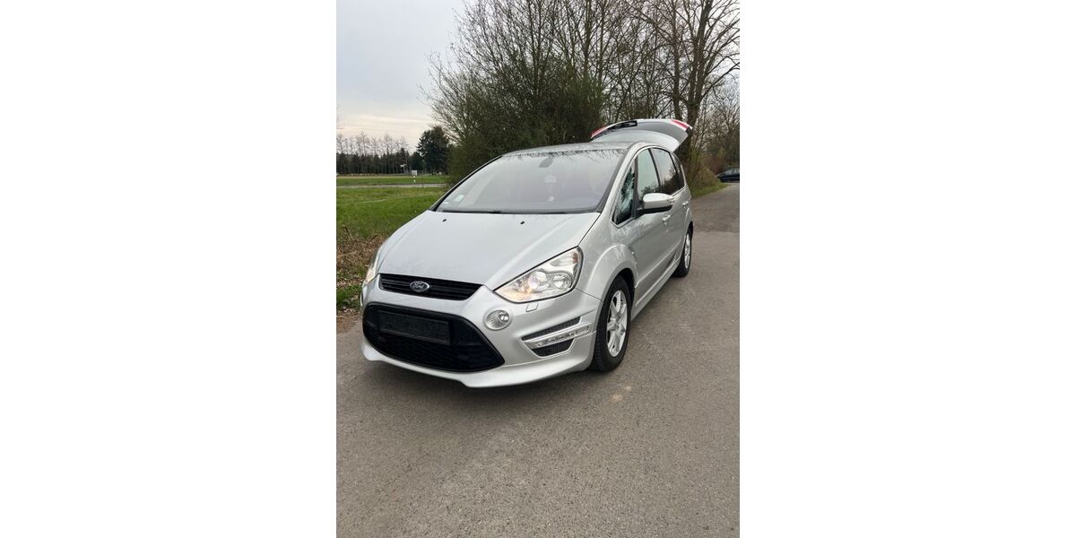 Ford S-Max 226.000 km 9.499 &euro; Sankt Augustin 53757
