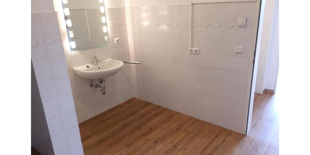Etagenwohnung Siegburg - 3 Zimmer, 105 m&sup2;, 1.196&euro; | Angebot:26661795