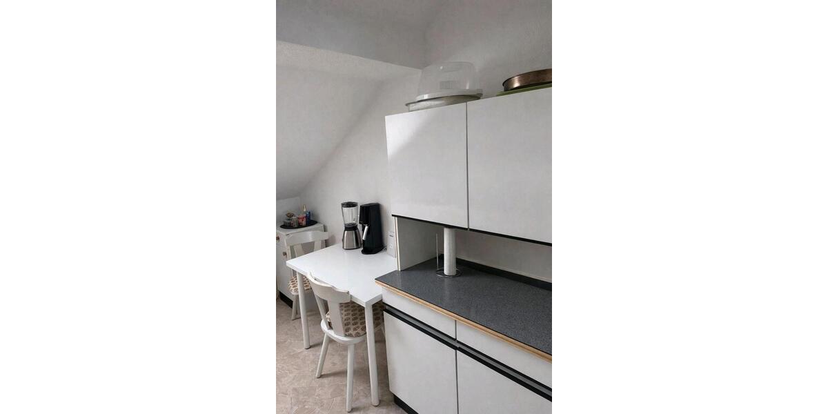 Dachgeschoßwohnung Leverkusen Schlebusch - 2 Zimmer, 49 m&sup2;, 610&euro; | Angebot:26048903