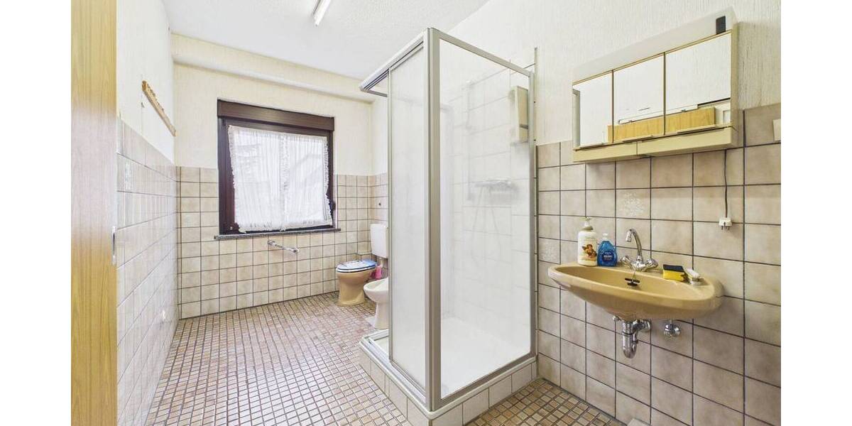 Reihenmittelhaus Düren Distelrath - 5 Zimmer, 130 m&sup2;, 197.000&euro; | Angebot:26417283