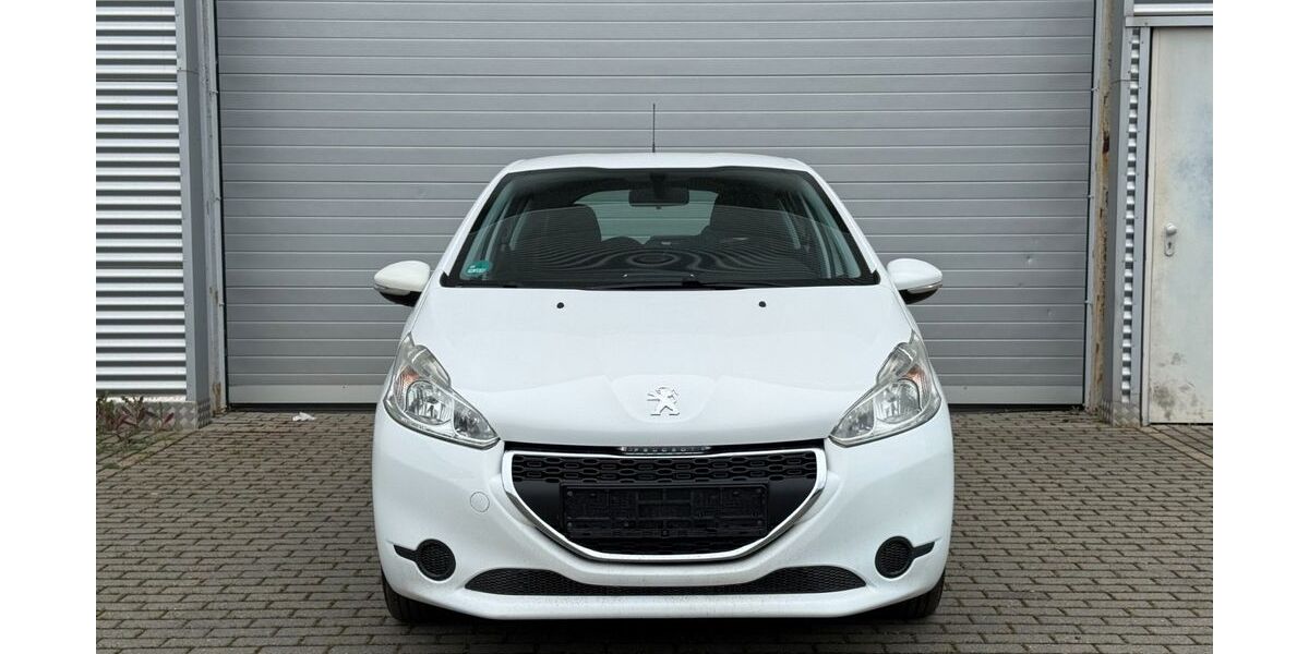 Peugeot 208 119.999 km 4.499 &euro; Düren 52349