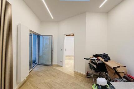 Wohnung Köln Ehrenfeld - 4 Zimmer, 85 m&sup2;, 1.990&euro; | Angebot:23274446