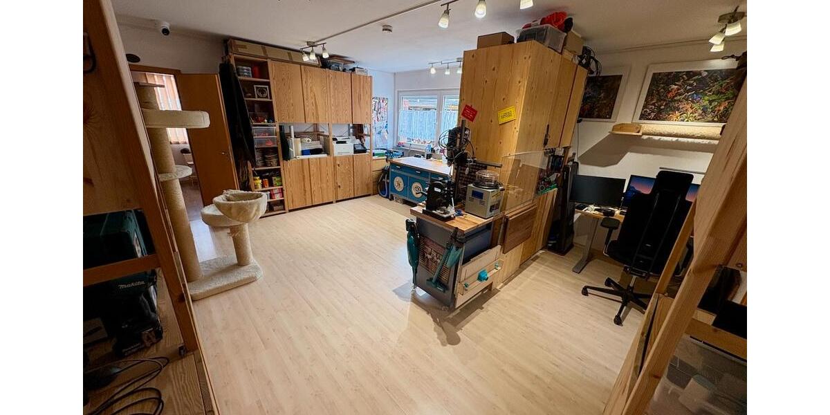 Etagenwohnung Leverkusen - 6 Zimmer, 138 m&sup2;, 380.000&euro; | Angebot:27286830