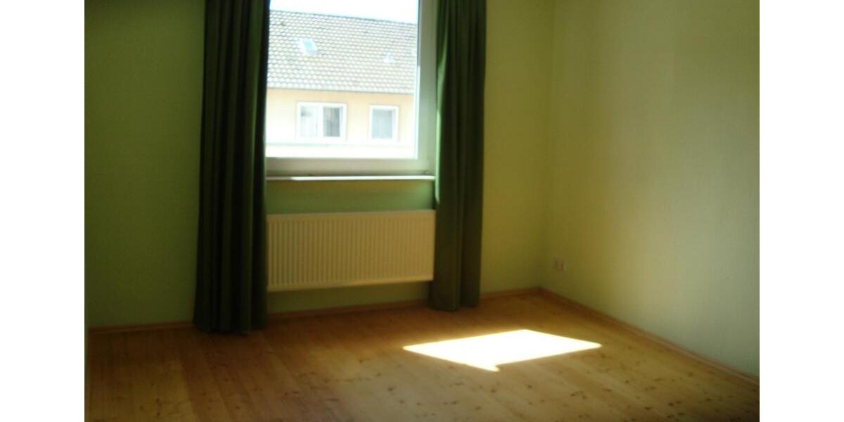 Etagenwohnung Köln Kalk - 3 Zimmer, 79 m&sup2;, 1.500&euro; | Angebot:25961203