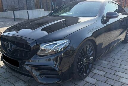 Mercedes-Benz E 200 130.000 km 27.900 &euro; Köln 50825