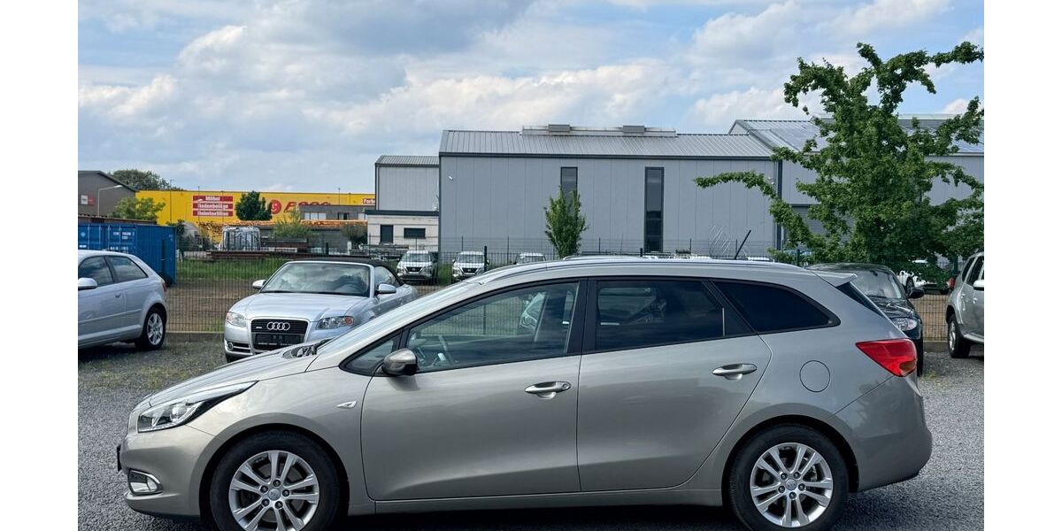 Kia ceed Sportswagon 140.000 km 7.350 &euro; Düren 52351