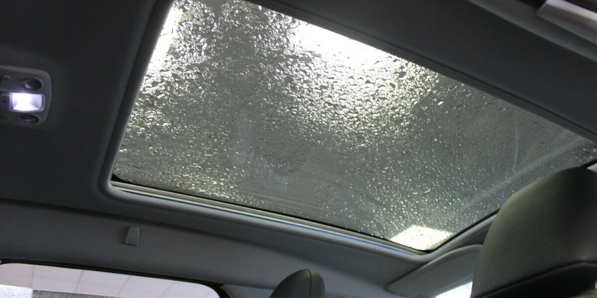 Peugeot 2008 PureTech 130 GPF GT-line - Panoramadach - AHK 107.572 km 10.780 &euro; Euskirchen 53881