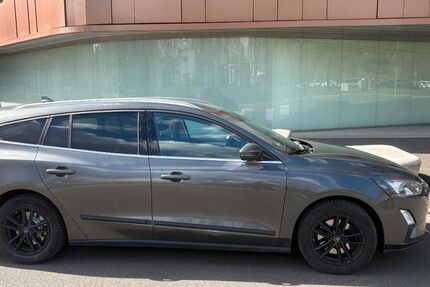 Ford Focus 123.000 km 11.100 &euro; Siegburg 53721