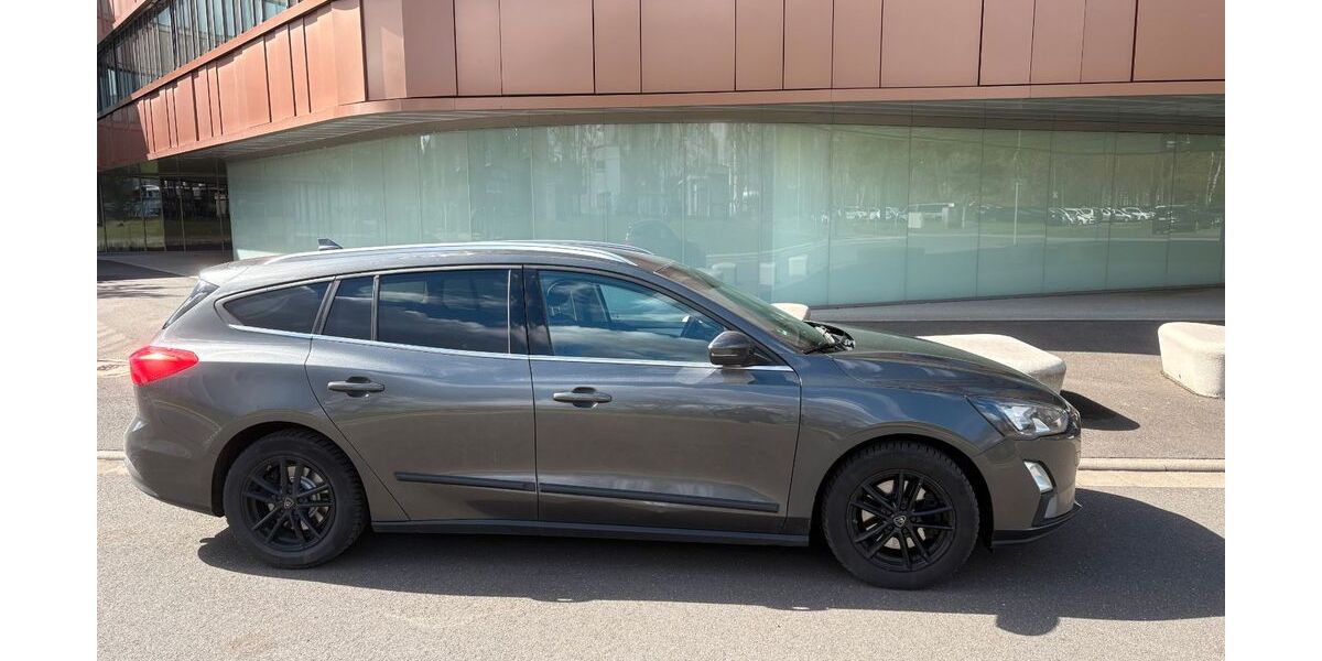 Ford Focus 123.000 km 11.100 &euro; Siegburg 53721