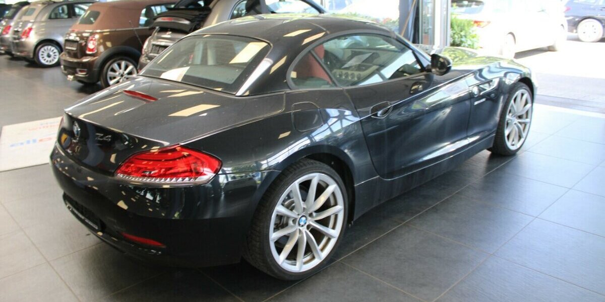 BMW Z4 sDrive28i Aut.- WENIG KM - 10.923 km 27.980 &euro; Euskirchen 53881