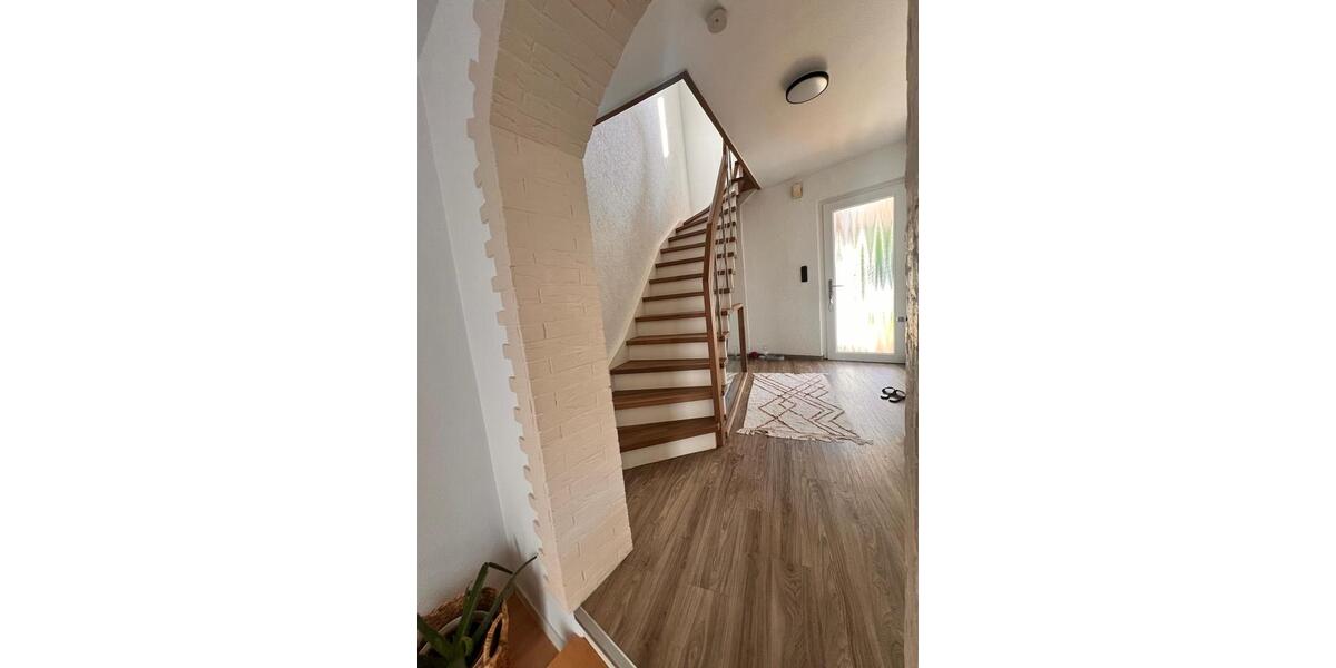 Reihenhaus Elsdorf - 5 Zimmer, 129 m&sup2;, 1.650&euro; | Angebot:26037342