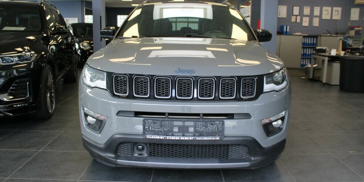 Jeep Compass 1.3 Plug-In Hybrid 4xe S 70.133 km 21.480 &euro; Euskirchen 53881