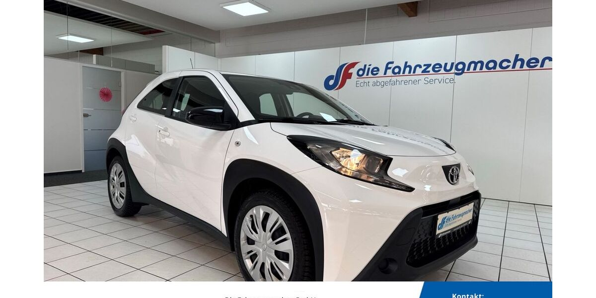 Toyota Aygo (X) 12.000 km 13.988 &euro; Rheinbach 53359