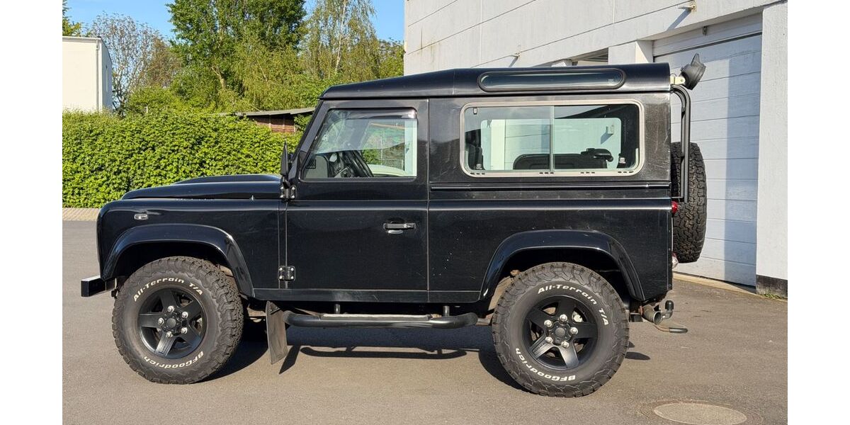 Land Rover Defender 75.000 km 49.500 &euro; Pulheim 50259