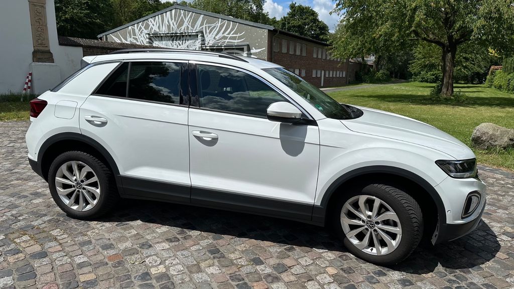 VW T-Roc 63.000 km 16.700 &euro; Pulheim 50259