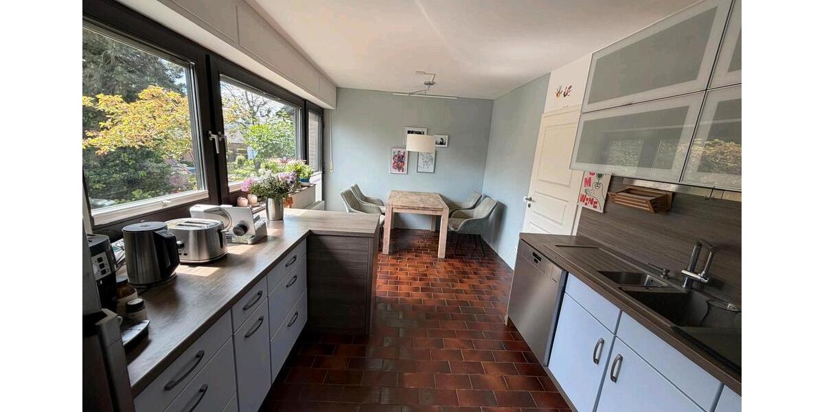 Etagenwohnung Bornheim - 3 Zimmer, 100 m&sup2;, 1.290&euro; | Angebot:26650124