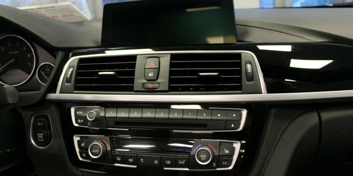 BMW 430 430i Cabrio xDrive Aut. Advantage 101.880 km 26.980 &euro; Euskirchen 53881