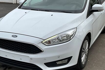 Ford Focus 157.000 km 5.590 &euro; koeln 51105
