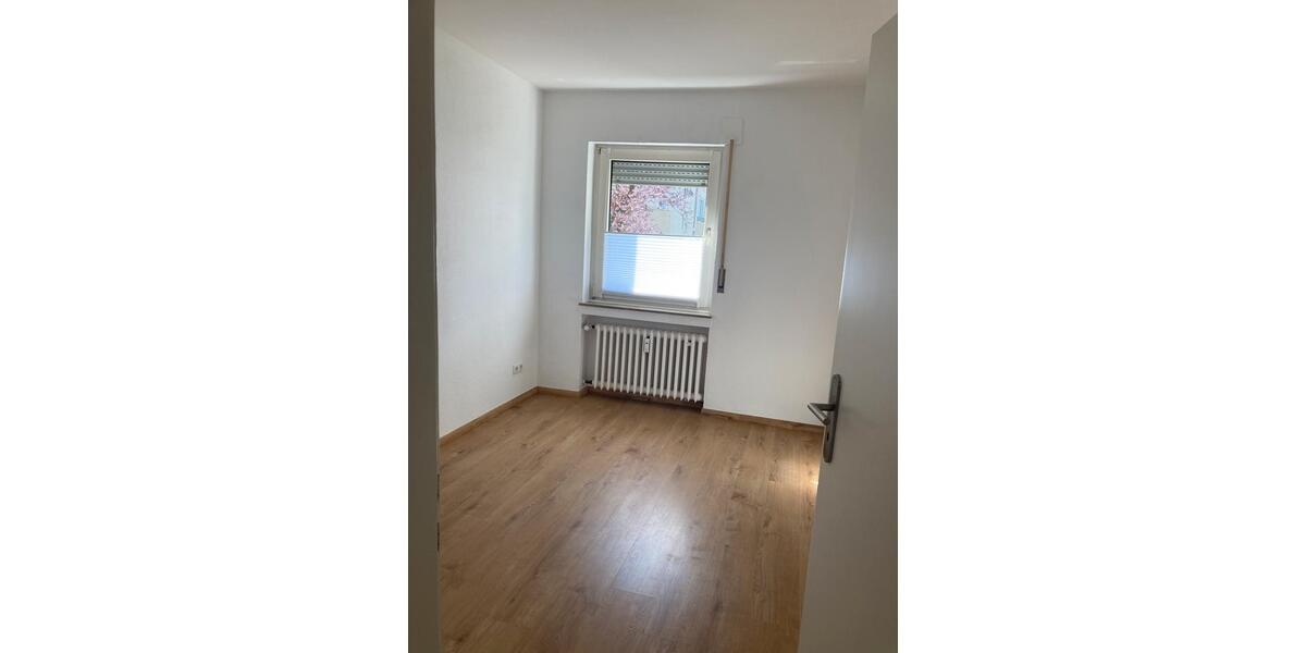 Erdgeschoßwohnung Bonn Friesdorf - 4 Zimmer, 77 m&sup2;, 971&euro; | Angebot:26248413
