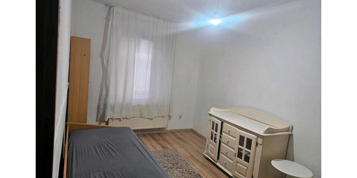 Etagenwohnung Bornheim - 1 Zimmer, 14 m&sup2;, 480&euro; | Angebot:26038170