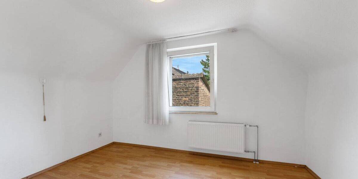 Einfamilienhaus Köln Immendorf - 5 Zimmer, 100 m&sup2;, 299.000&euro; | Angebot:25685033