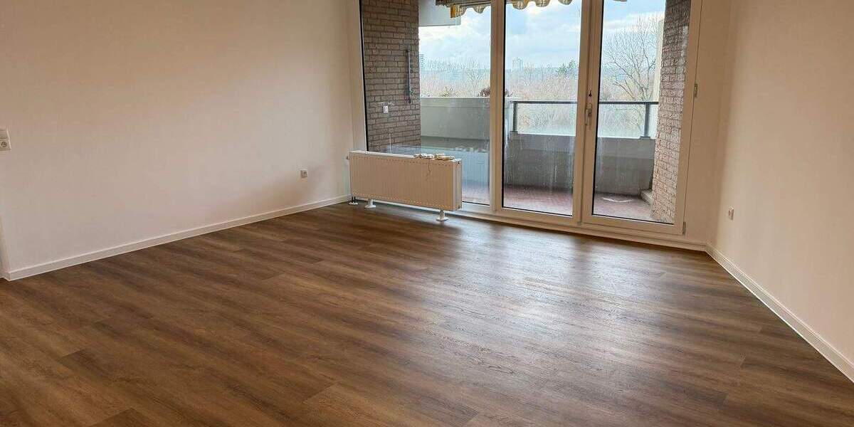 Etagenwohnung Köln Westhoven - 3 Zimmer, 96 m&sup2;, 1.400&euro; | Angebot:25802583