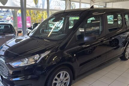 Ford Grand Tourneo 158.000 km 14.990 &euro; Köln 50827