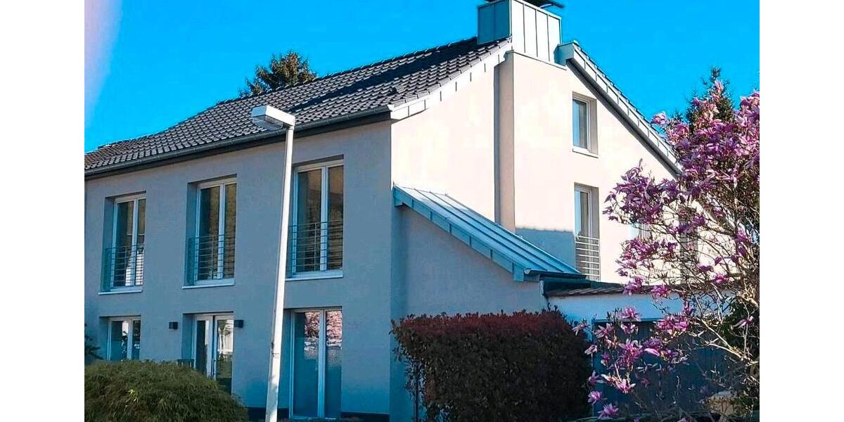 Einfamilienhaus Bonn Gronau - 10 Zimmer, 313 m&sup2;, 4.490&euro; | Angebot:26677619