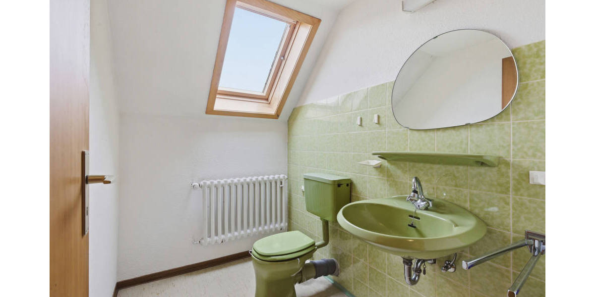 Mehrfamilienhaus, Wohnhaus Bornheim Waldorf - 8 Zimmer, 166 m&sup2;, 295.000&euro; | Angebot:26037146