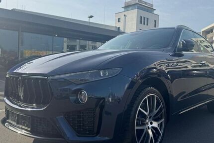 Maserati Levante 11.130 km 58.980 &euro; Köln 50829