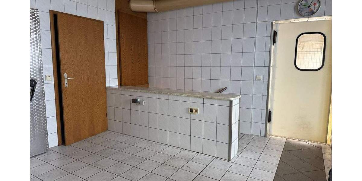 Mehrfamilienhaus, Wohnhaus Niederkassel Rheidt - 4 Zimmer, 95 m&sup2;, 389.000&euro; | Angebot:25745010