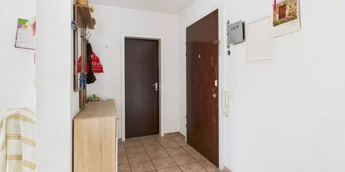 Etagenwohnung Köln Pesch - 4 Zimmer, 92 m&sup2;, 260.000&euro; | Angebot:26016577