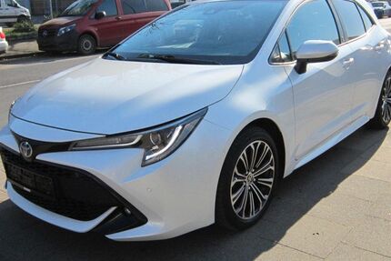 Toyota Corolla 113.400 km 17.990 &euro; Köln 51105