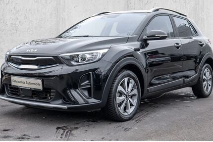 Kia Stonic 24.659 km 18.495 &euro; Köln 50858