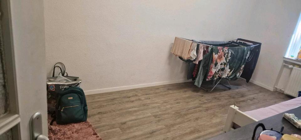 Etagenwohnung Bonn Gronau - 1 Zimmer, 15 m&sup2;, 510&euro; | Angebot:26573265