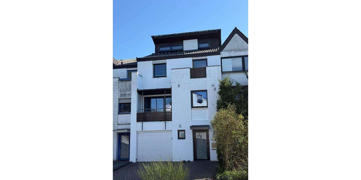 Etagenwohnung Sankt Augustin - 5 Zimmer, 180 m&sup2;, 1.950&euro; | Angebot:26105391