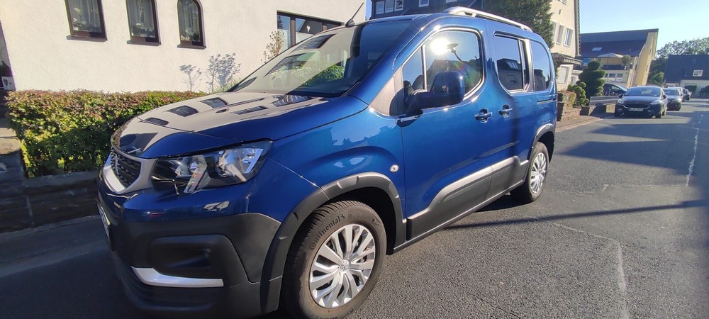 Peugeot Rifter L1 Active PureTech 110 81.000 km 15.900 &euro; Köln 50667