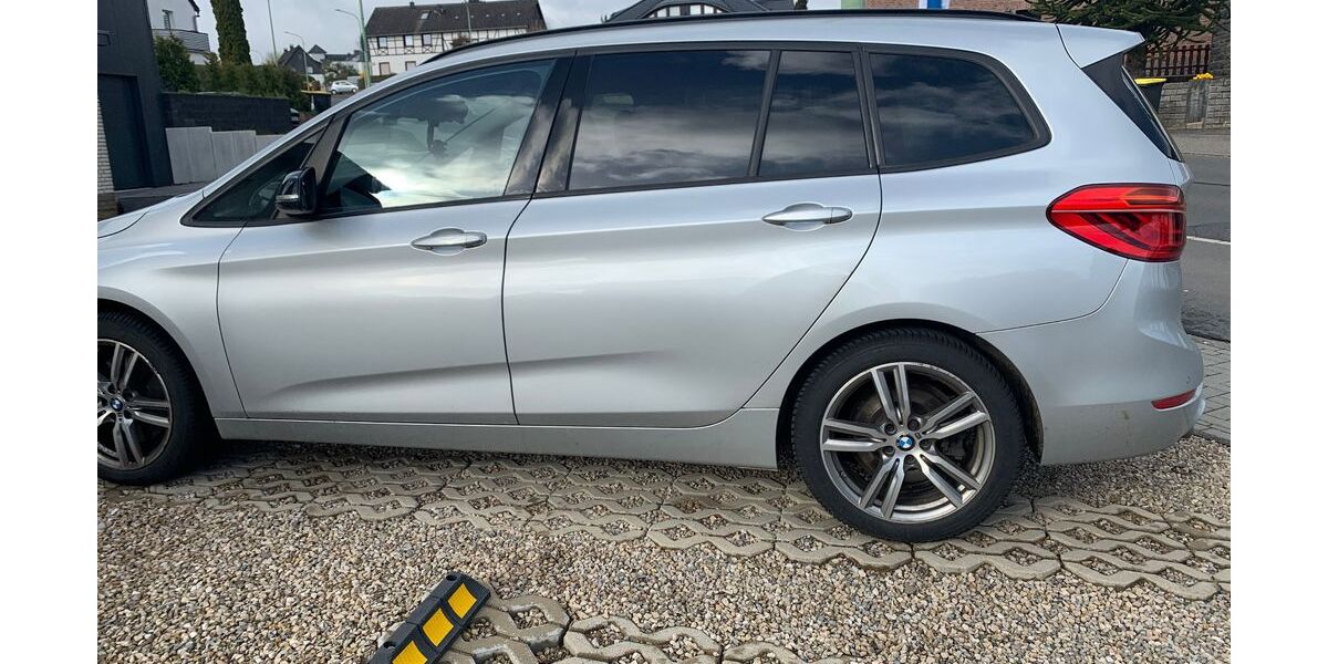 BMW 220 Gran Tourer 90.168 km 18.250 &euro; Nideggen 52385