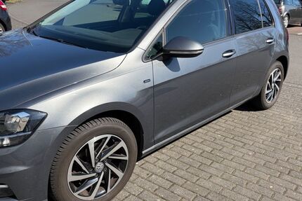 VW Golf 92.000 km 14.250 &euro; Troisdorf 53844