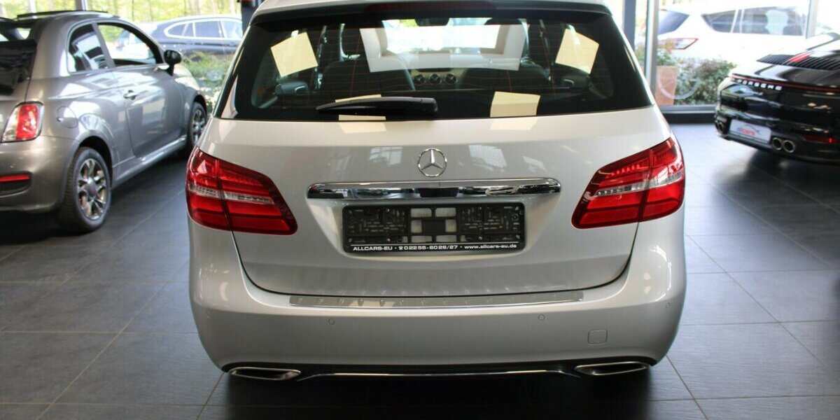 Mercedes-Benz B 180 7G-DCT Urban 49.631 km 17.480 &euro; Euskirchen 53881