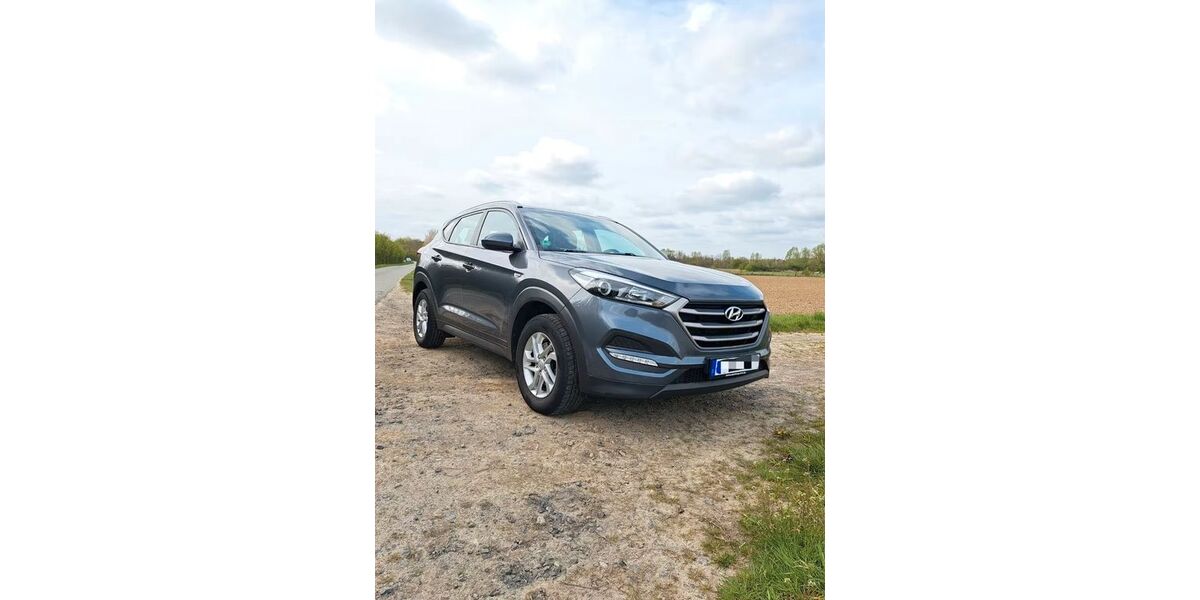 Hyundai TUCSON 110.000 km 12.099 &euro; Köln 51105