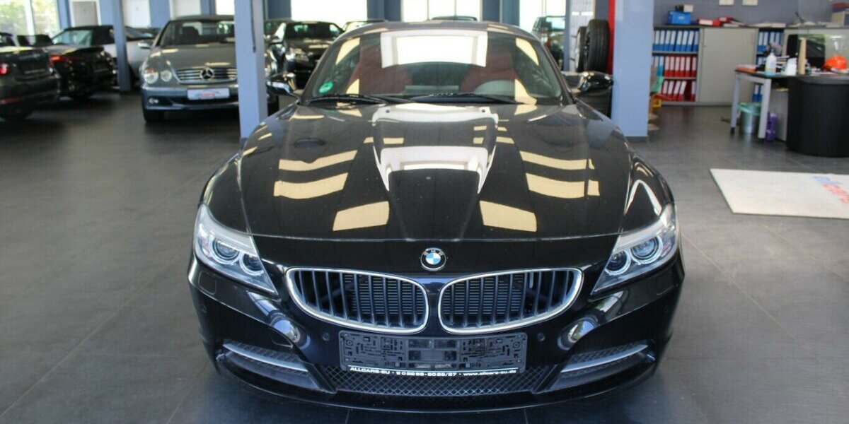 BMW Z4 sDrive28i Aut.- WENIG KM - 10.923 km 27.980 &euro; Euskirchen 53881