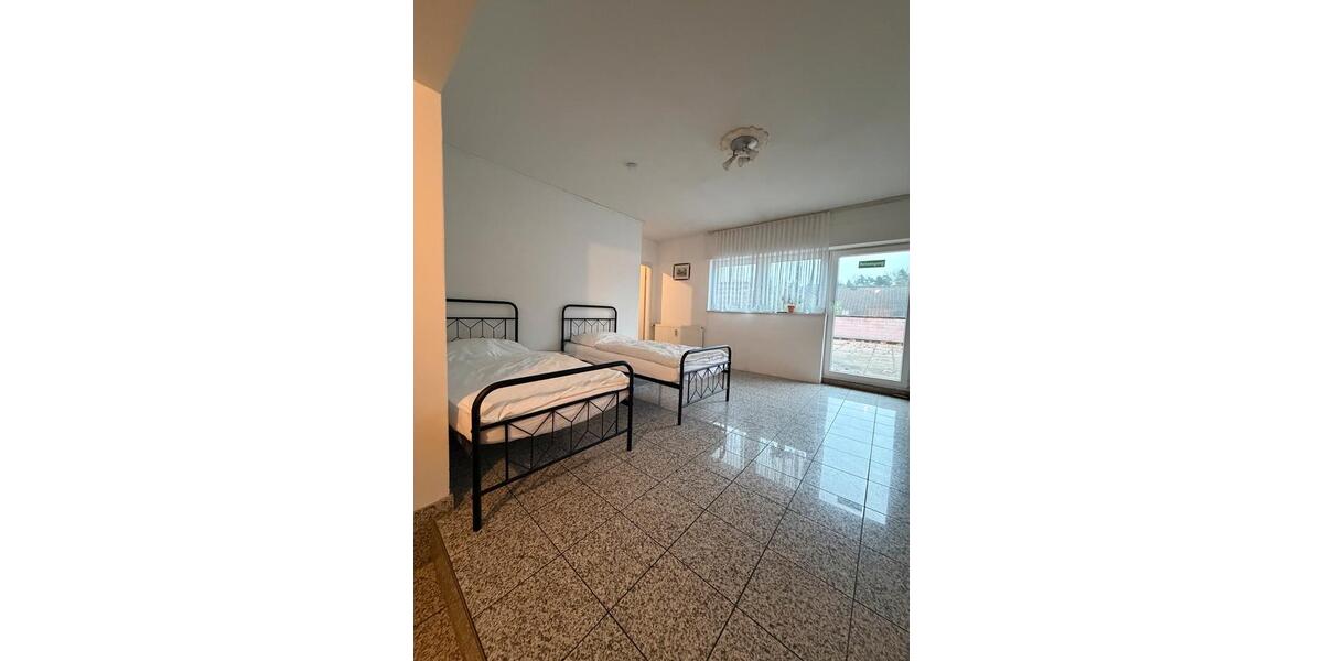 Etagenwohnung Hürth - 2 Zimmer, 60 m&sup2;, 2.500&euro; | Angebot:25861509