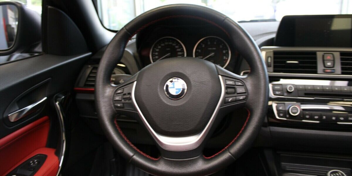 BMW 218 218i Cabrio Sport Line 59.960 km 17.980 &euro; Euskirchen 53881